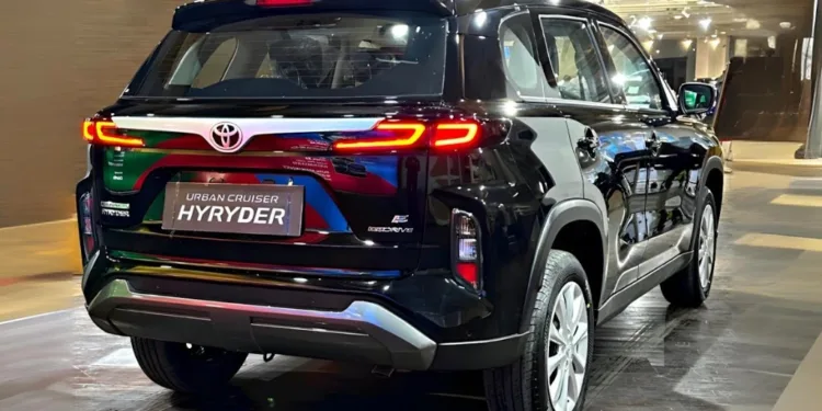 27 Kmpl Hybrid SUV HyRyder