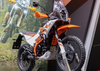 2025 KTM 390 ADV